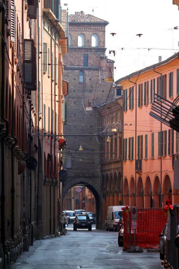 University Beb Bologna Bed & Breakfast Exterior photo